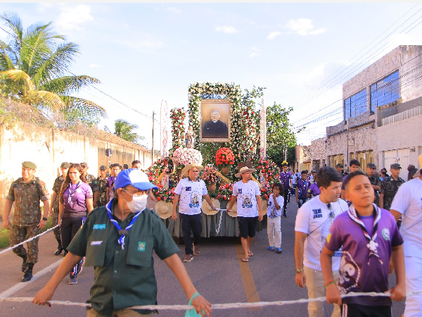 Procissão das Flores mobiliza juazeirenses em uma ampla celebração