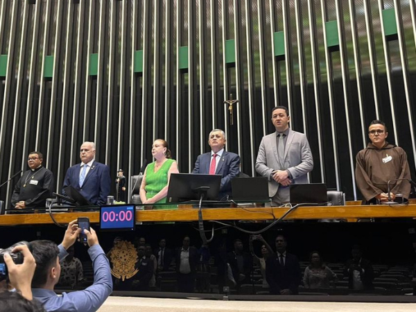 Padre Cícero é homenageado na Câmara Federal dos Deputados