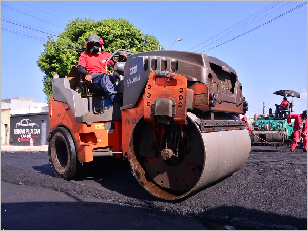 Rua Francisco Dias Guimarães tem início de pavimentação asfáltica no bairro Tir [...]